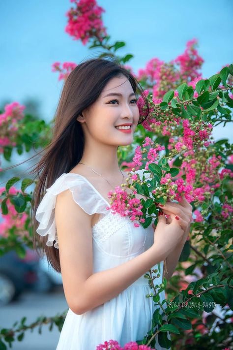 扒開美女狂揉難受視頻
