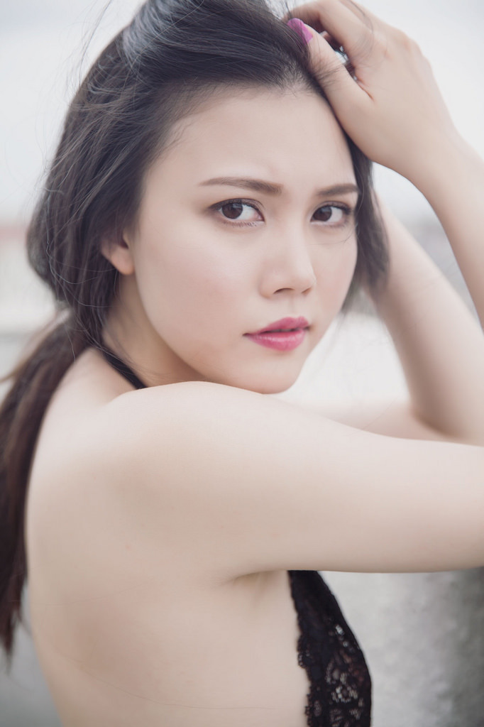 17歲中國在線觀看免費(fèi)完整版電影