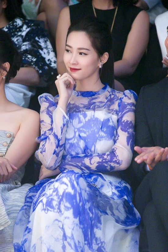 本能在線看