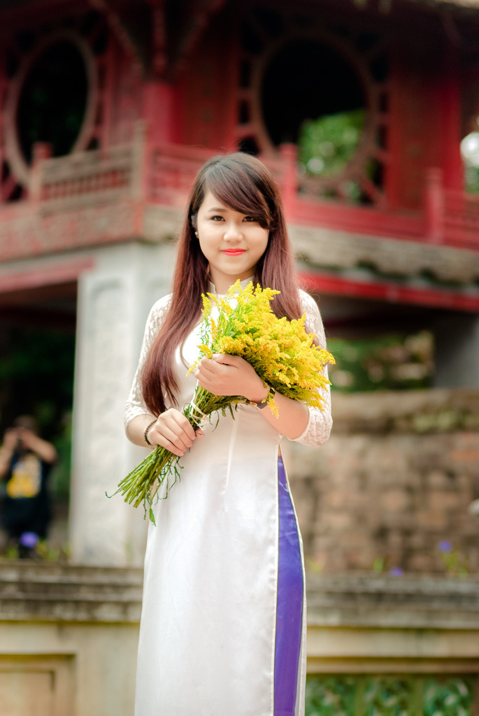 亞洲無人區(qū)一區(qū)二區(qū)三區(qū)入口