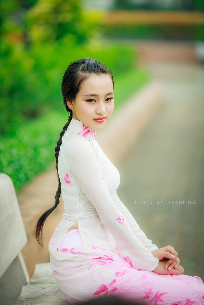 摸奶動(dòng)態(tài)圖