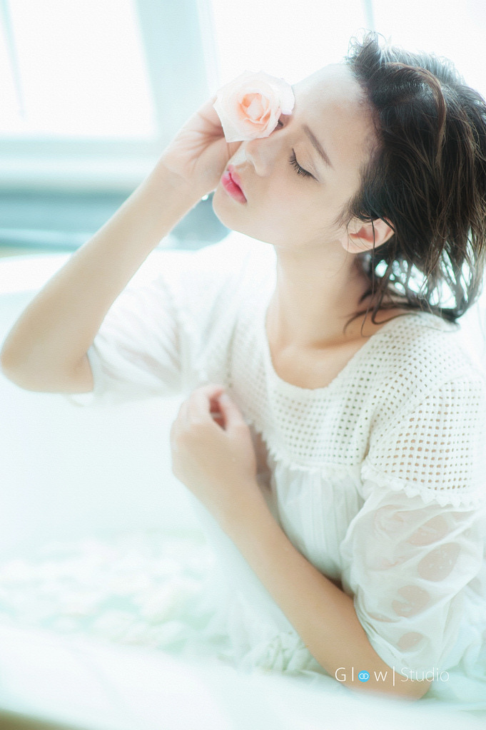 美女絲襪一區(qū)二區(qū)三區(qū)