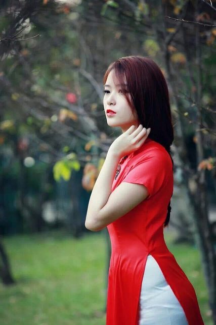 大胸美女脫個精光動漫